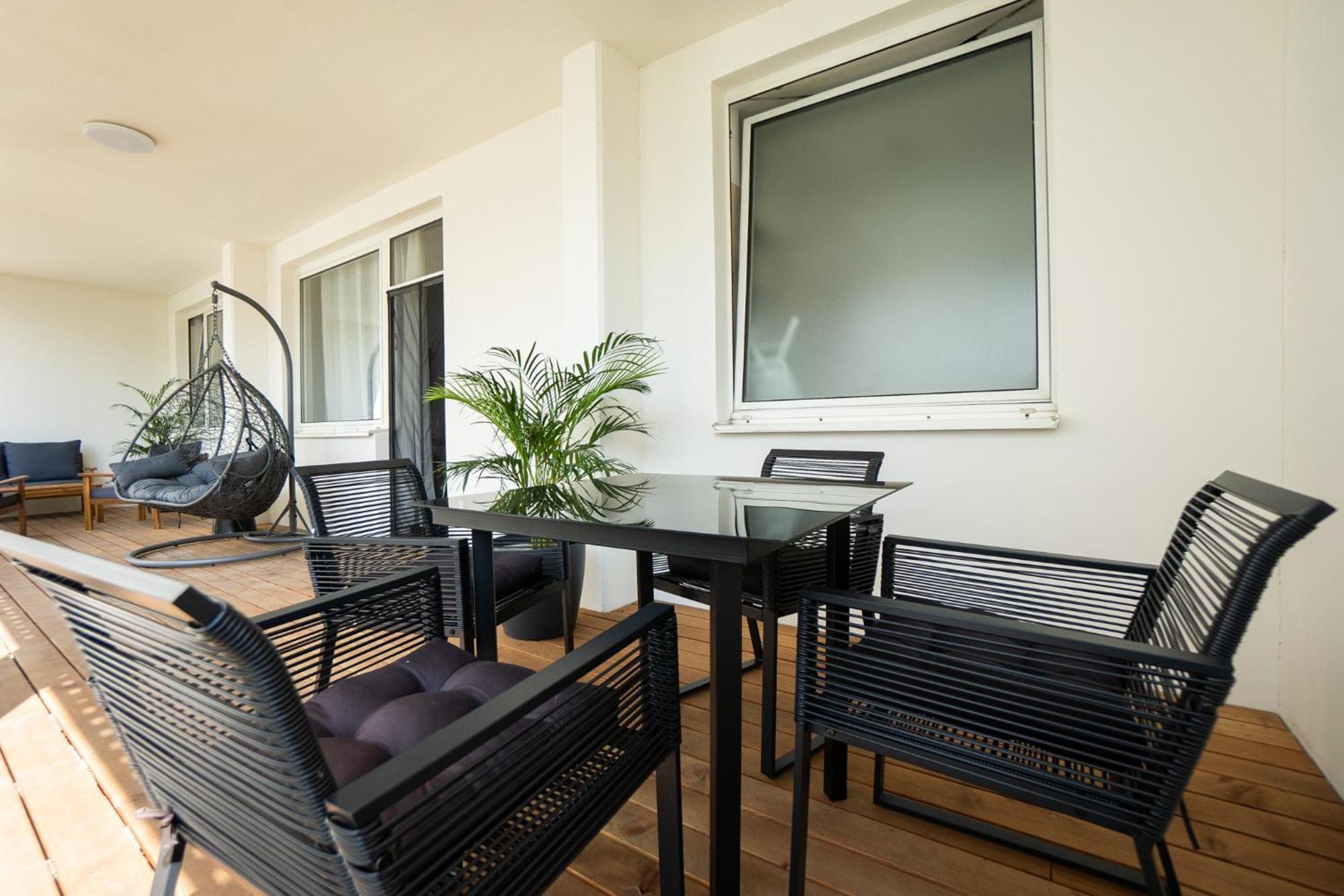 Bright Stylish With A Huge Terrace In A Location Apartamento Viena