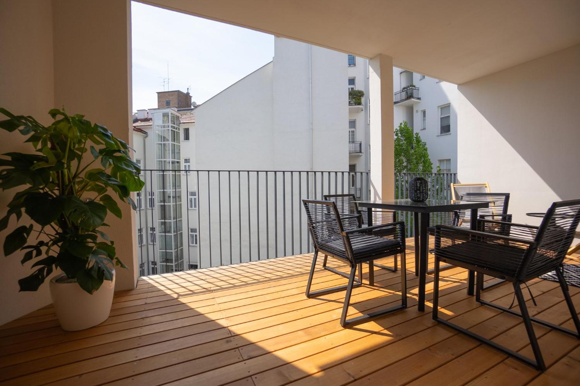 Bright Stylish With A Huge Terrace In A Location Appartement Wenen